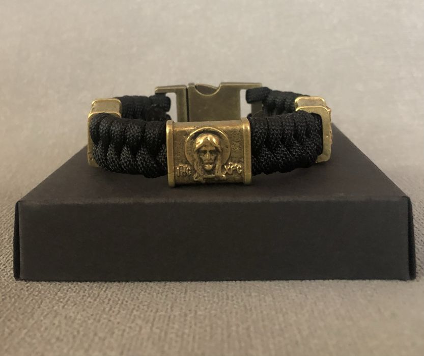 Браслет из паракорда