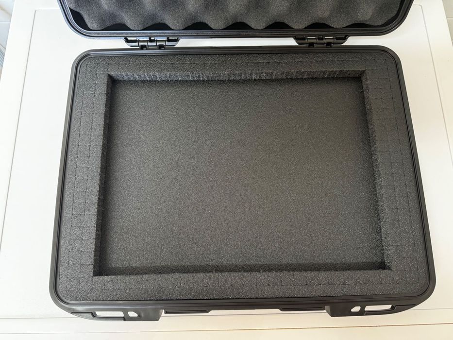 Macbook Pro 14" - 1085 HardBack Laptop Case - Como Novo