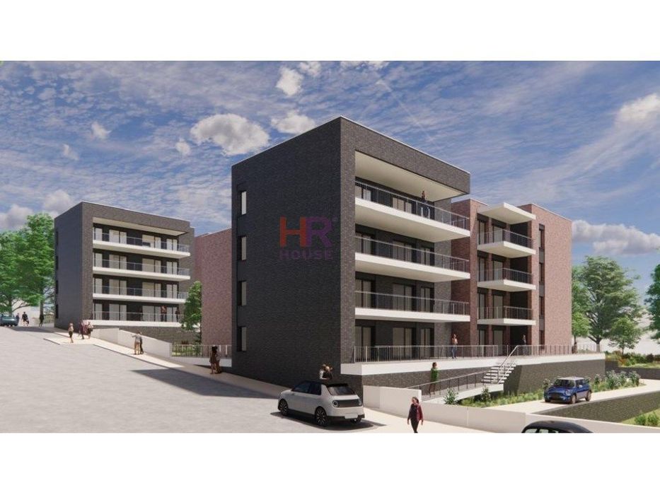 Vende T2 com terraço - Inicio de construção