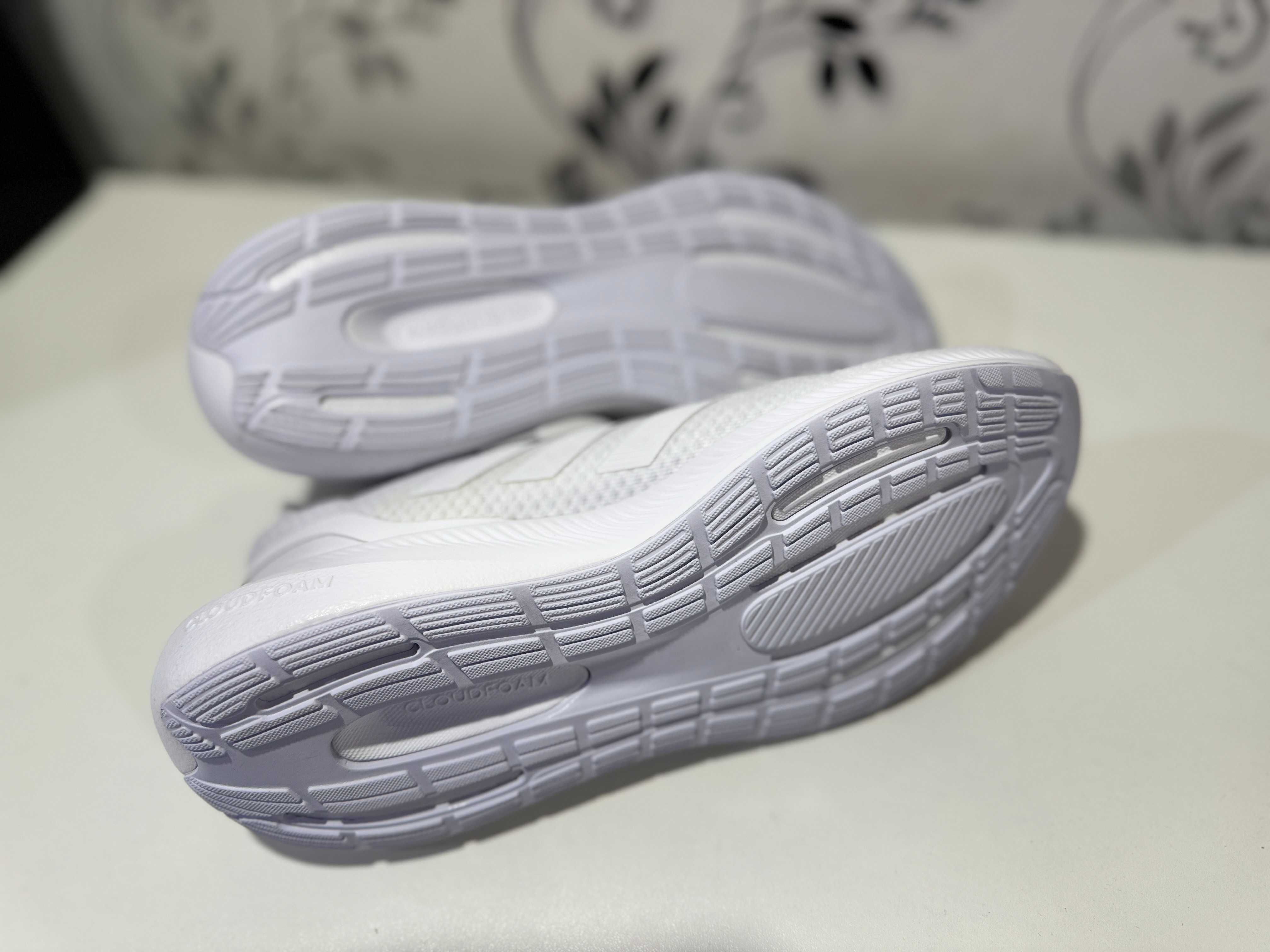Кросівки жіночі бігові Adidas Runfalcon 3 Shoes White Hp7559, 38.5р