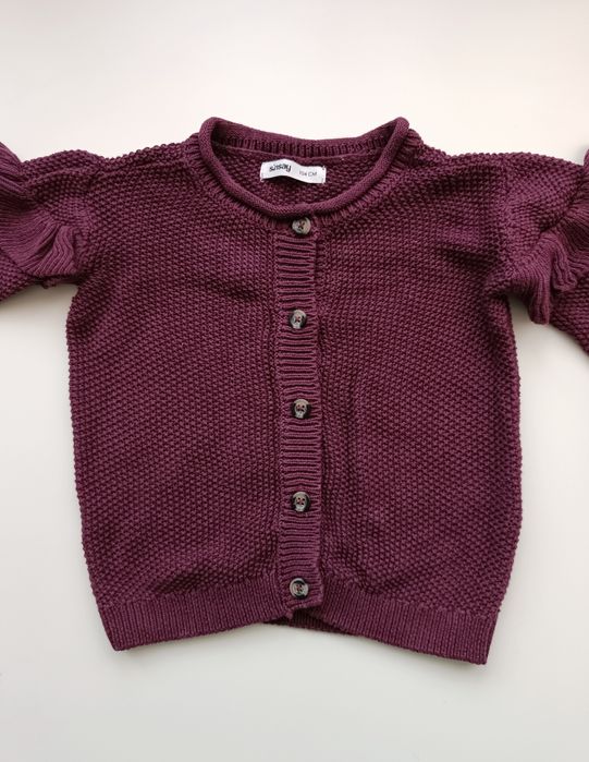 Nowy sweterek na guziczki 104