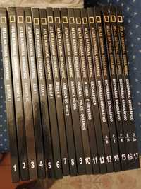 Atlas National Geographic, 17 volumes.