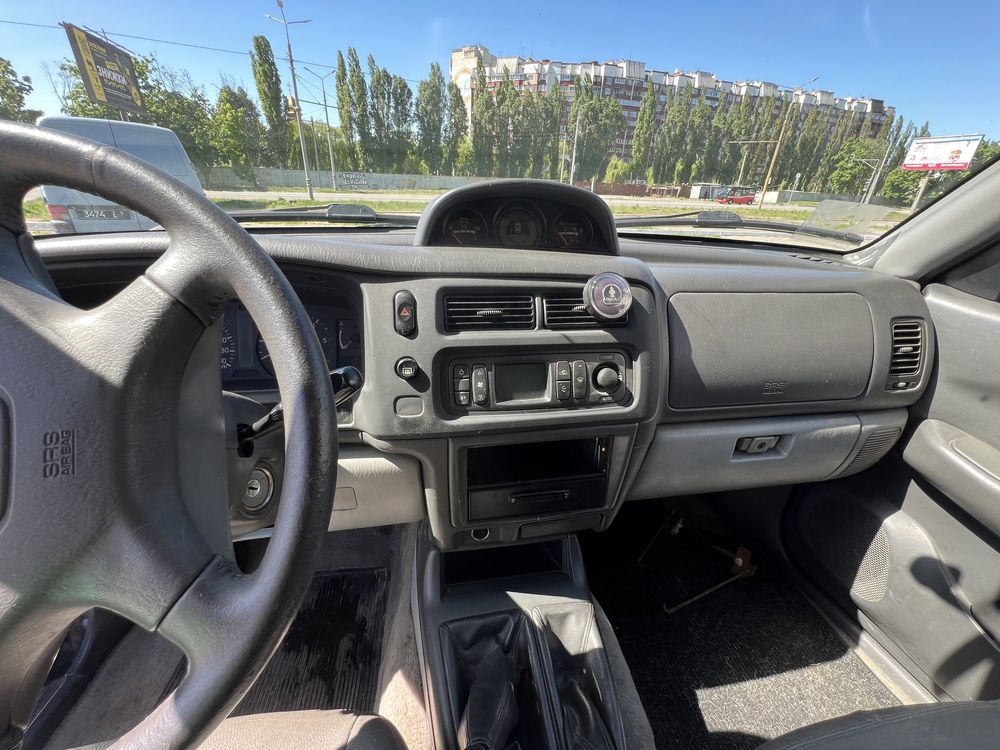 Mitsubishi pajero sport 2.5