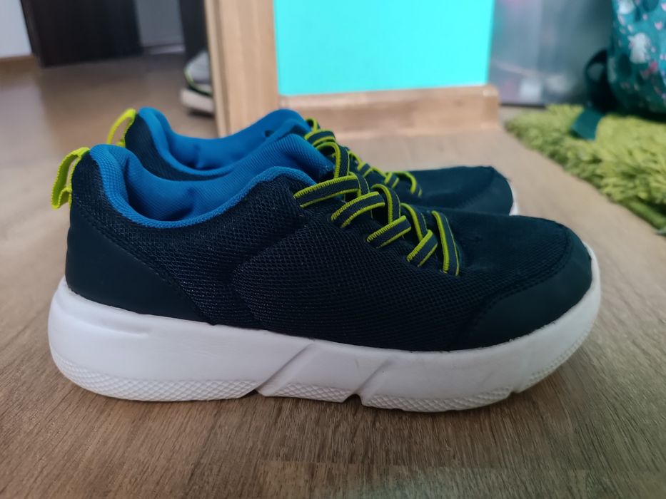 Buty sportowe 33