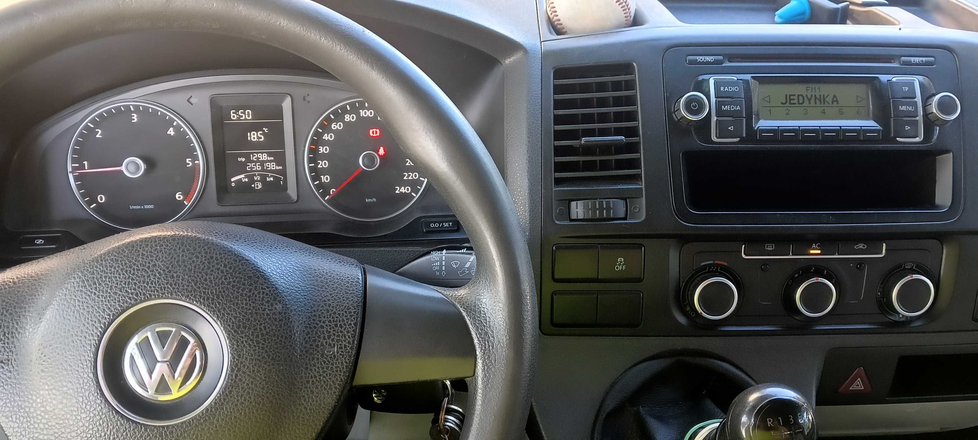 vw t5 blaszak 2.0 tdi klima zarejstrowany