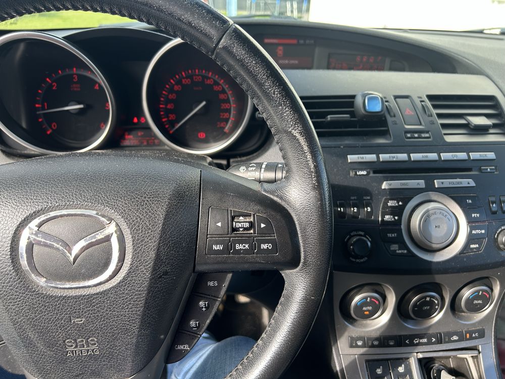 Mazda 3 2011 rok 2.2 185 km