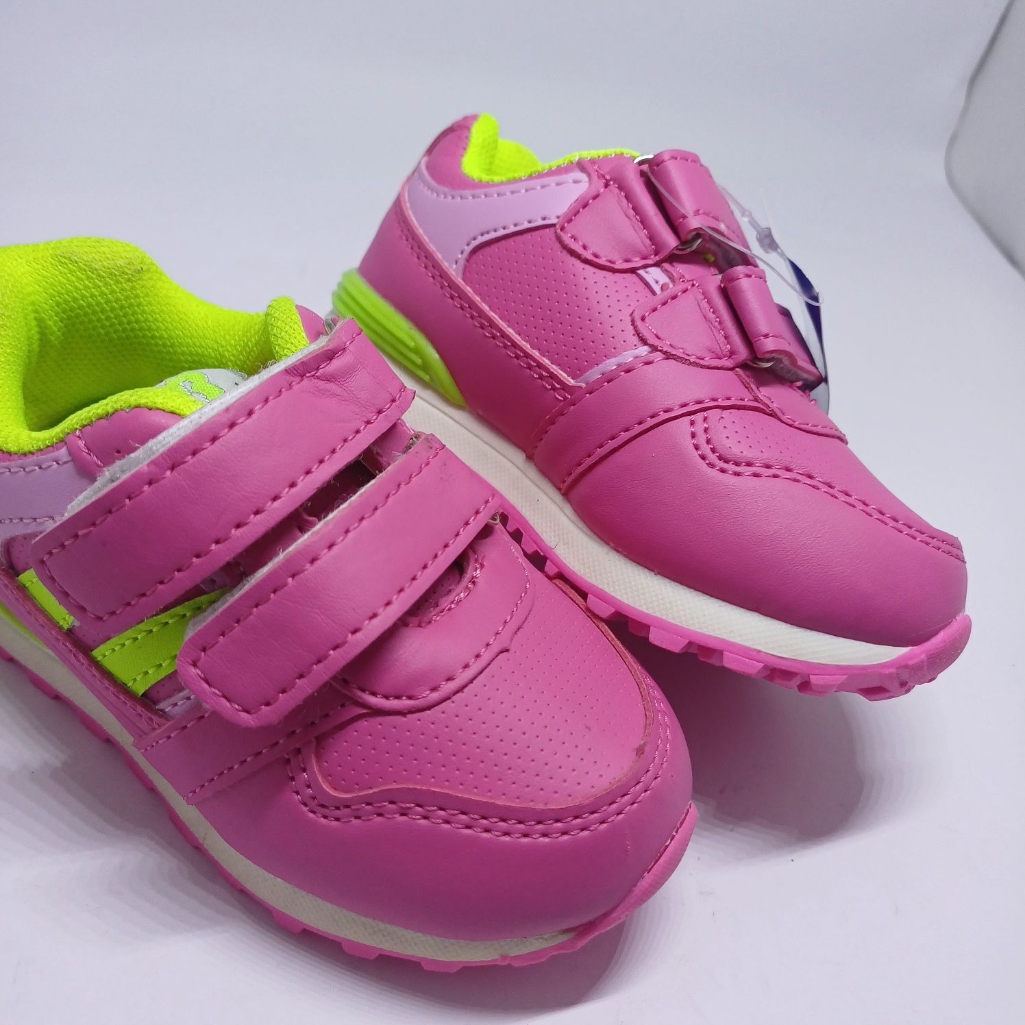 Nowe adidasy roz 26 wkładka skórzana profilowana