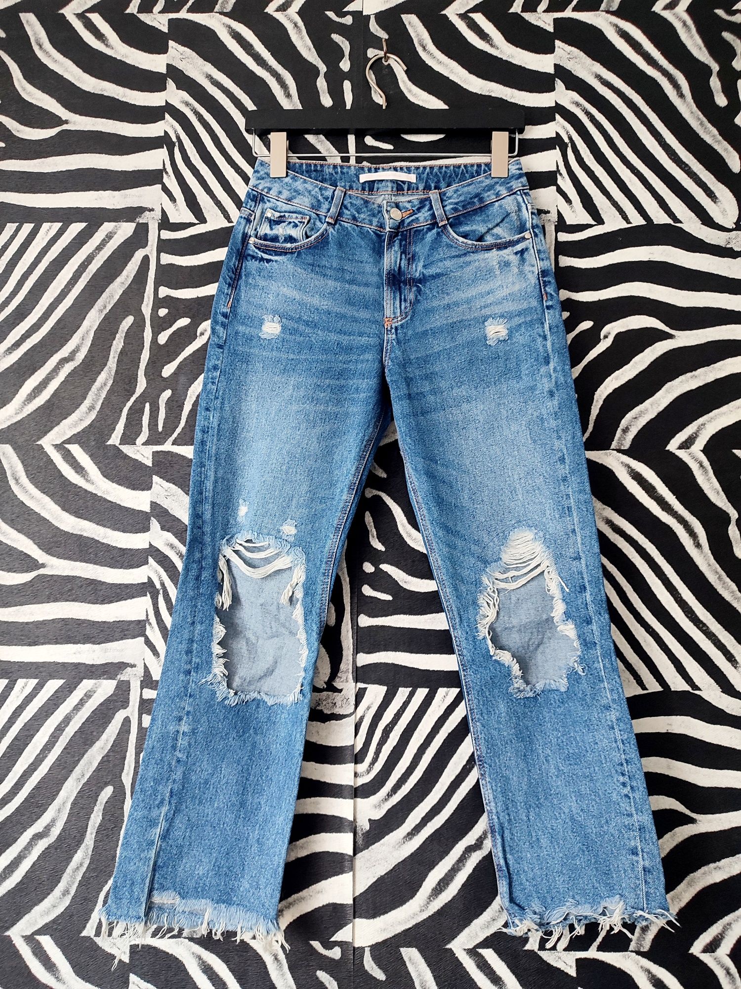 Damskie jeansy proste Zara z rozdarciami proste niebieskie S/36