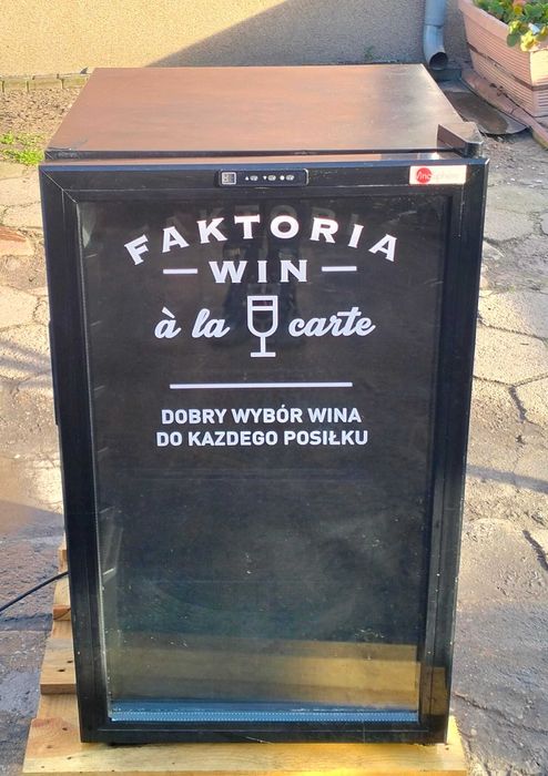 Winiarka lodówka na wino Vinosphere Vn50