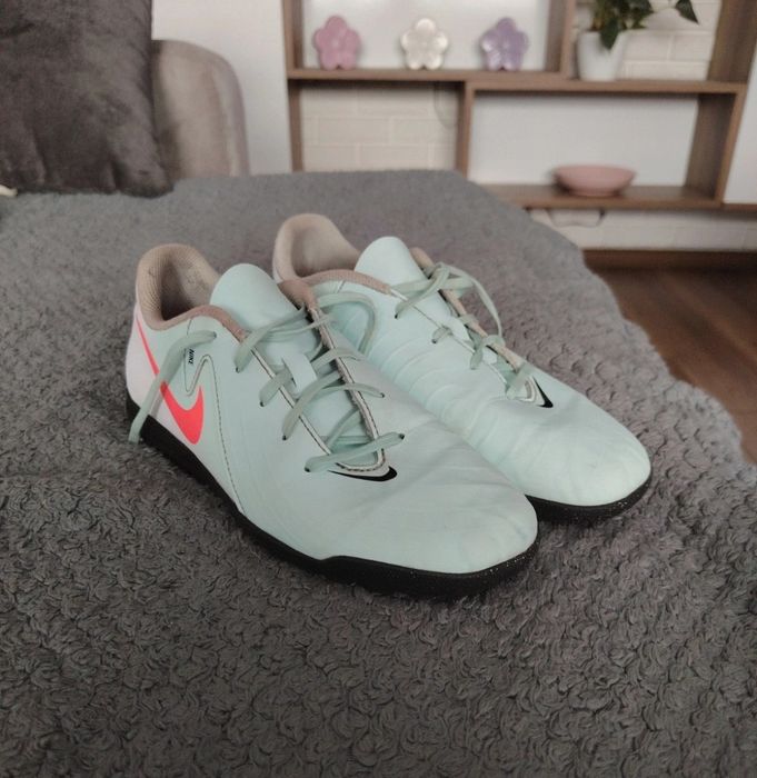 Turfy piłkarskie Nike