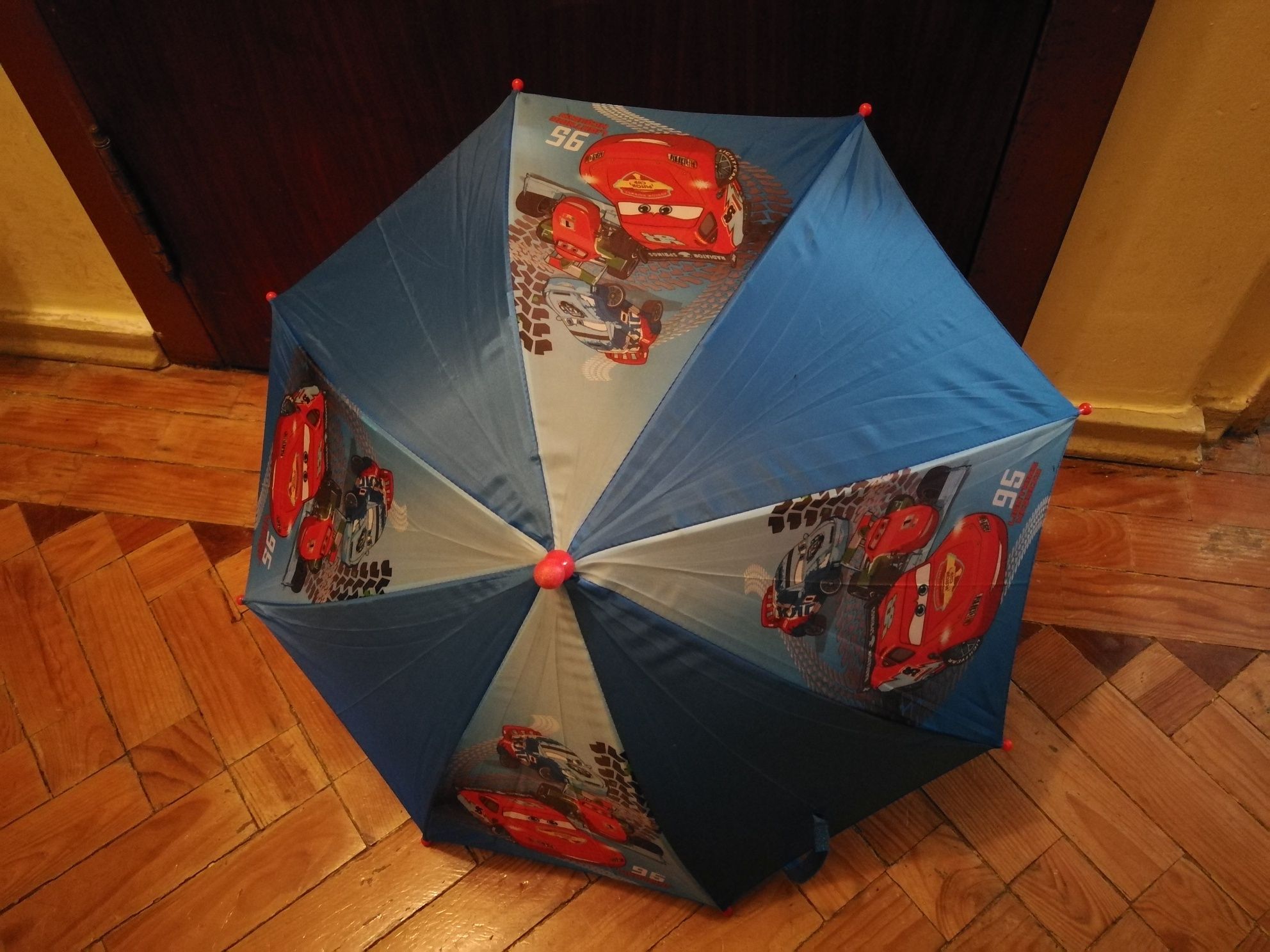 Chapéu de chuva de criança Minnie (1 unidad)Faísca McQueen (2 unid)