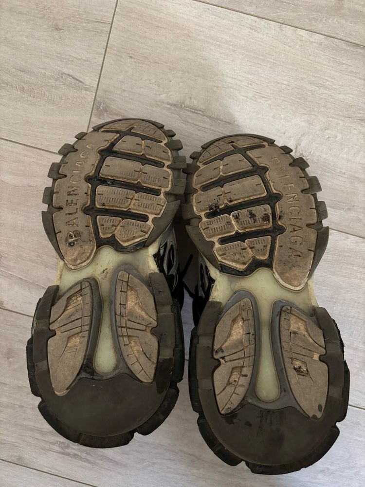Balenciaga track 2