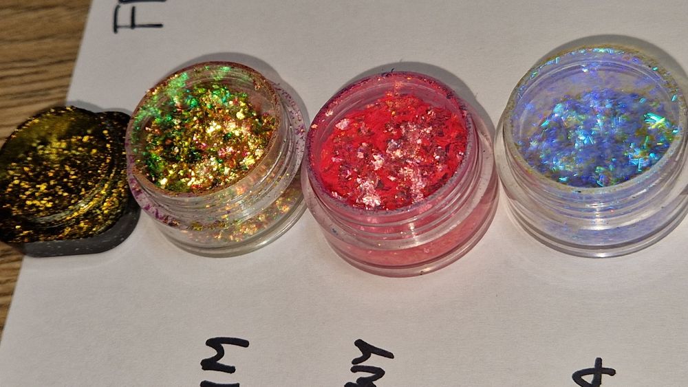 Odsypki pigmentow kruszonych femme fatale