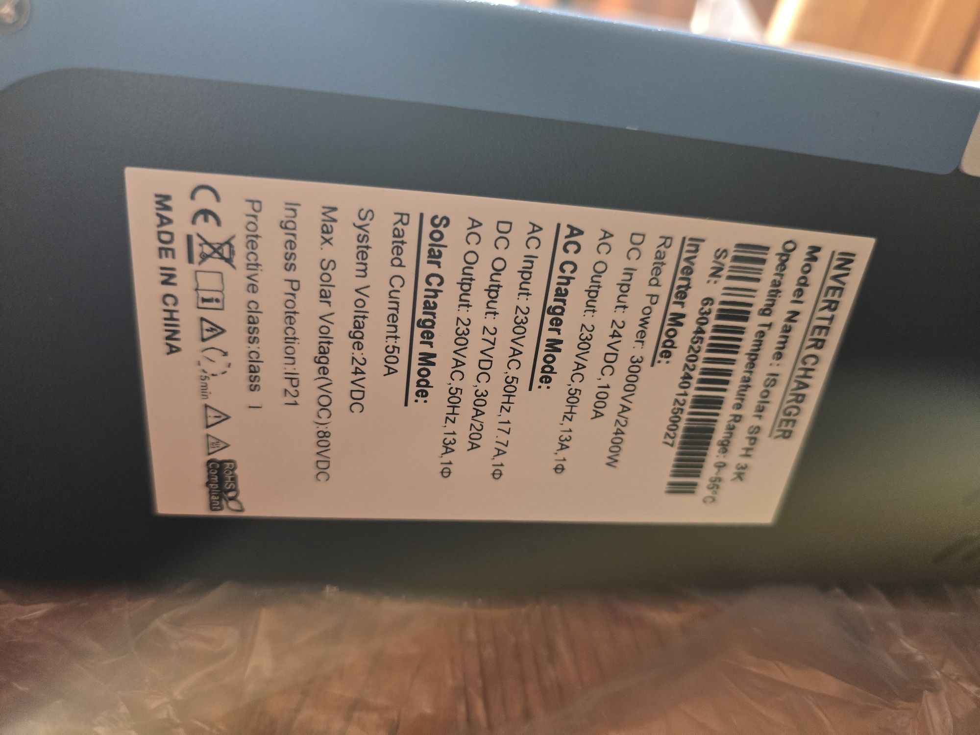Продам інвертор гібридний 3.2кВ EASUN SPH 3K