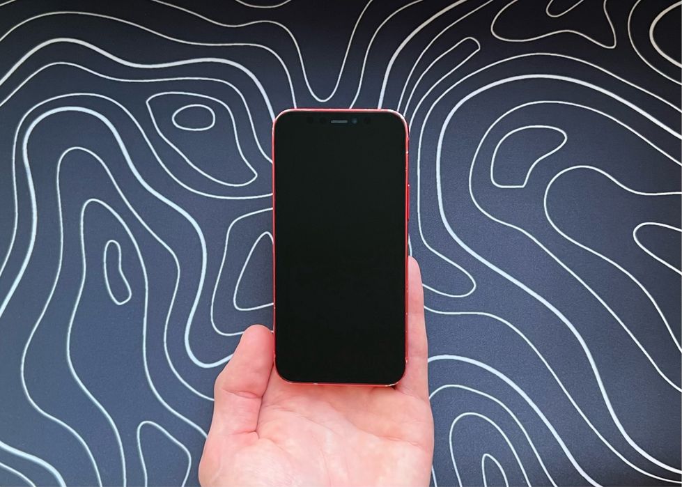 Отличный iPhone 12 MINI - 256 гб - NEVERLOCK - 100% АКБ - RED