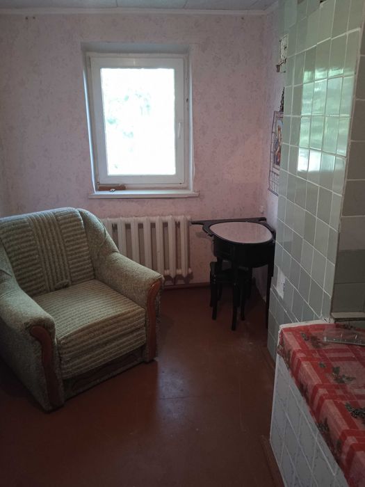 Будинок з комунікаціями та міською пропискою