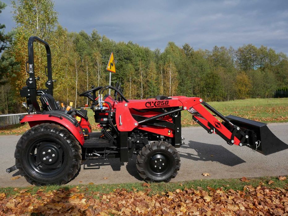 Ciągnik Traktor kompaktowy zostaw zimowy Pług posypywarka TUZ przedni