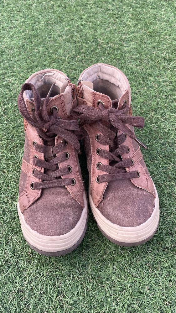 Botas de Criança tamanho 34