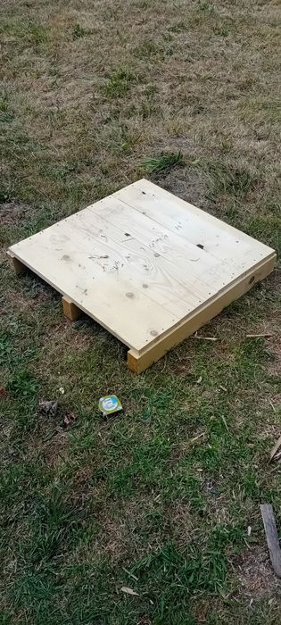 Palety pełne 75cm na 75 cm