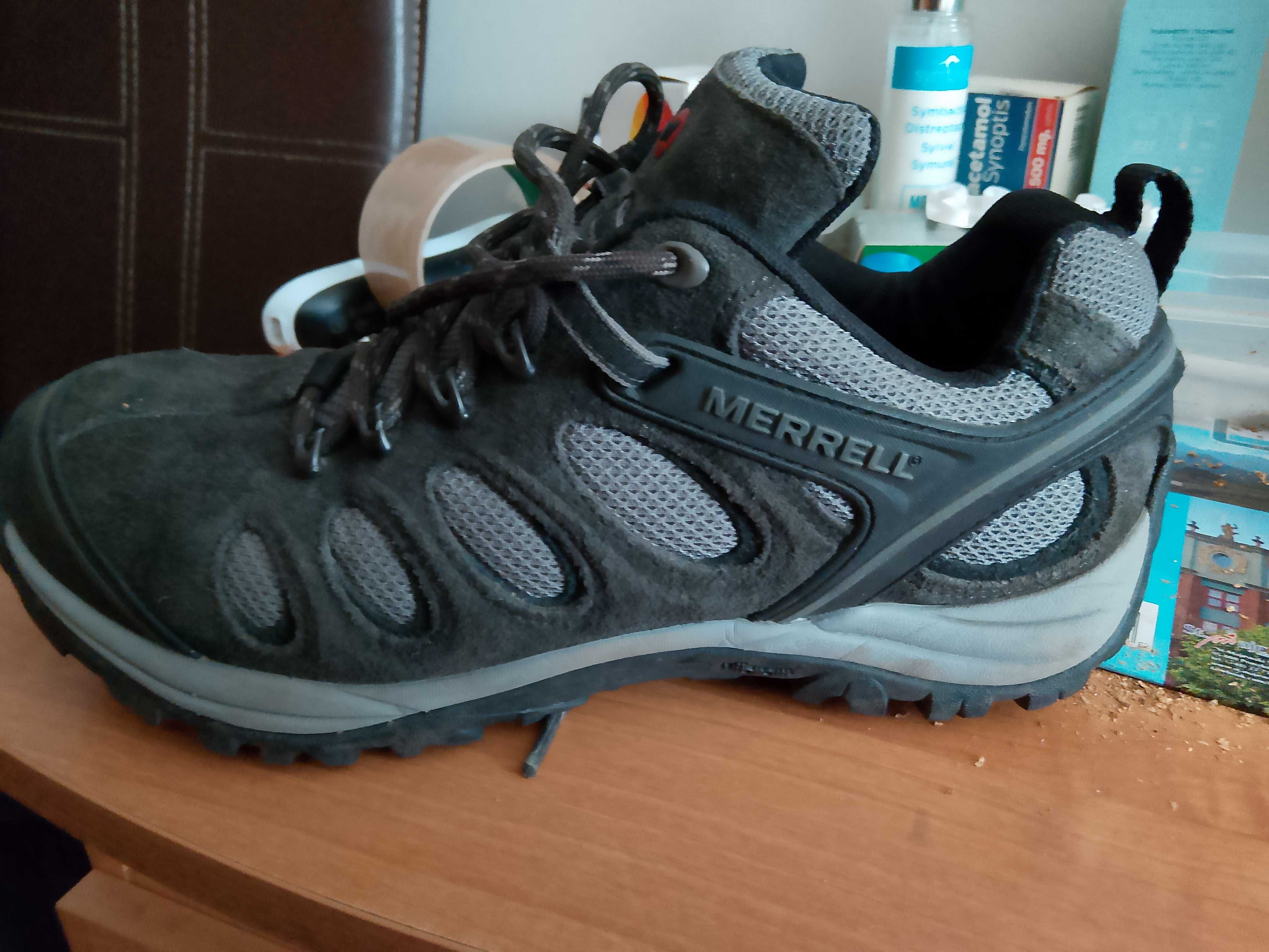 Buty MERRELL w bardzo dobrym stanie
