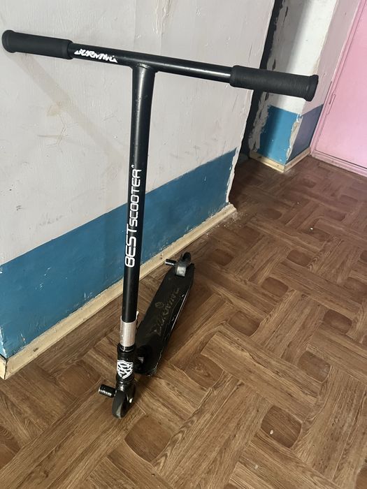 Пролам трюковий самокат в гарному стані