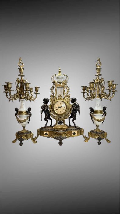 Антикварний годинник канделябри часы підсвічники канделябры подсвечник