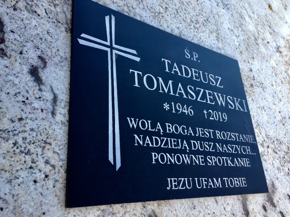 Tabliczki nagrobkowe