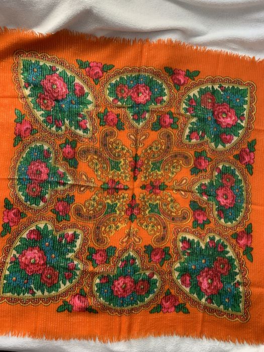 Платки шерстяные с люрексом(Япония)