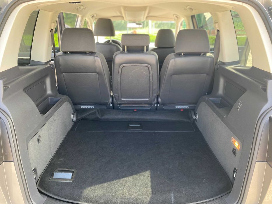 Volkswagen Touran 2.0 TDI DSG • 2010 • Bogate wyposażenie • Zadbany