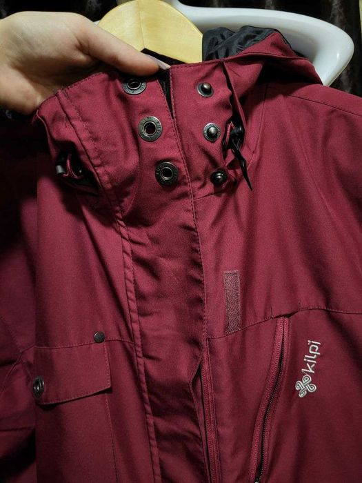 Жіноча вітровка, на весну або осінь