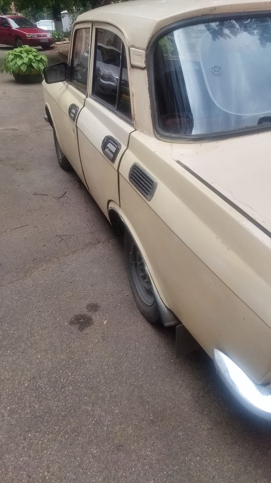 Продам  Москвич 2140