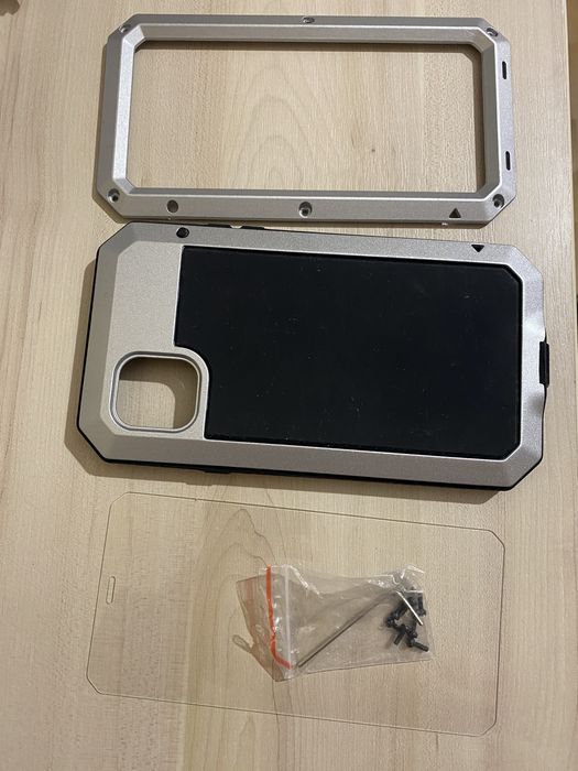 Чехол противоударный на айфон 11