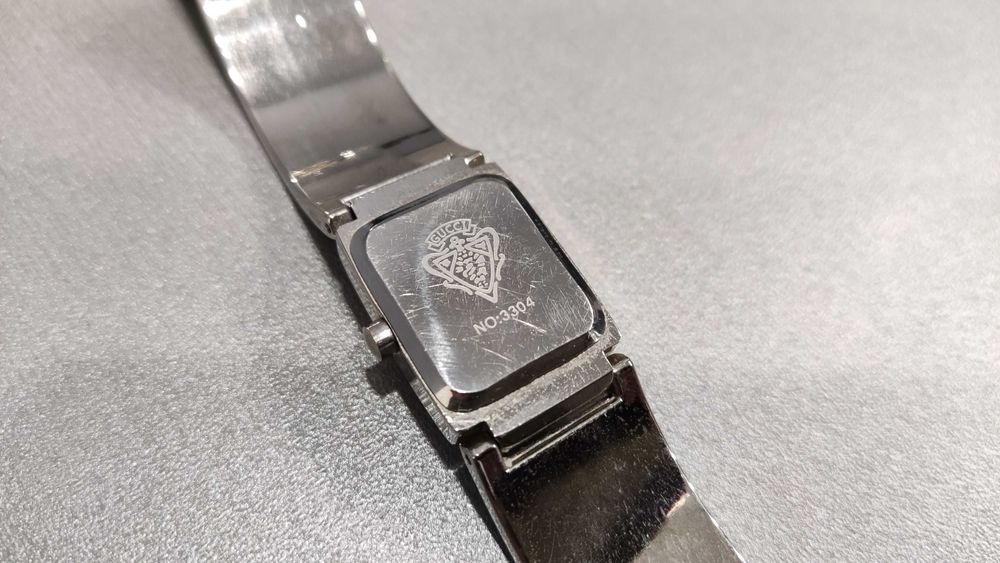 Дизайнерские женские наручные кварцевые часы Gucci