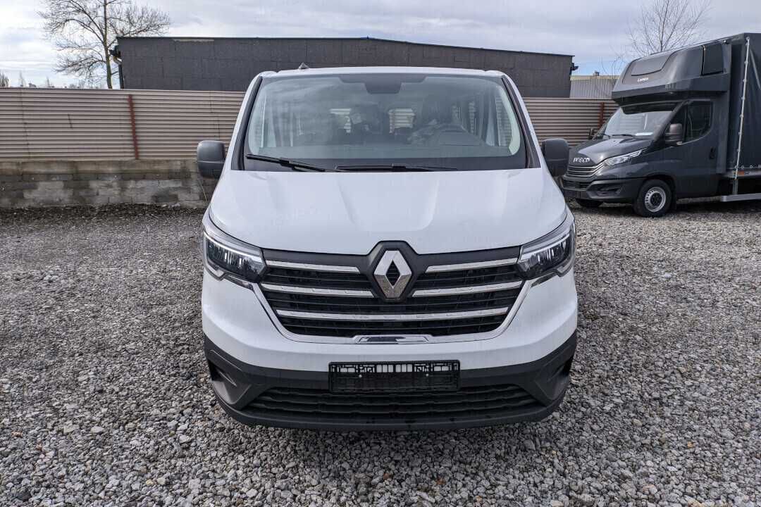 Nowe Ceny Renault Traffic bus 9 osób hak