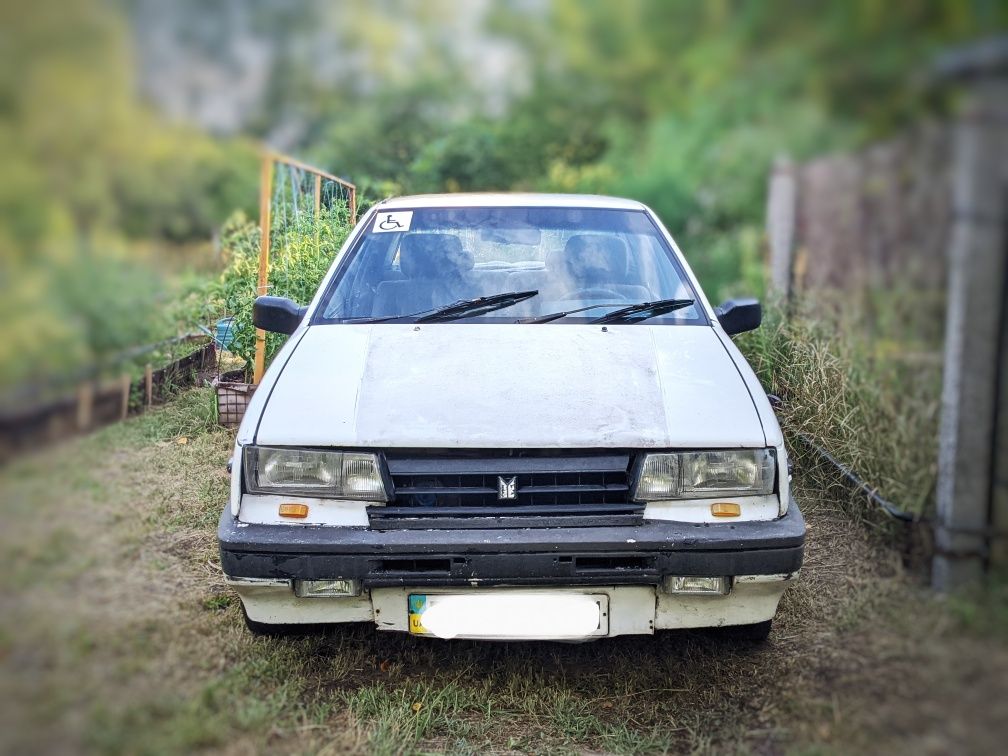Isuzu Gemini на ходу