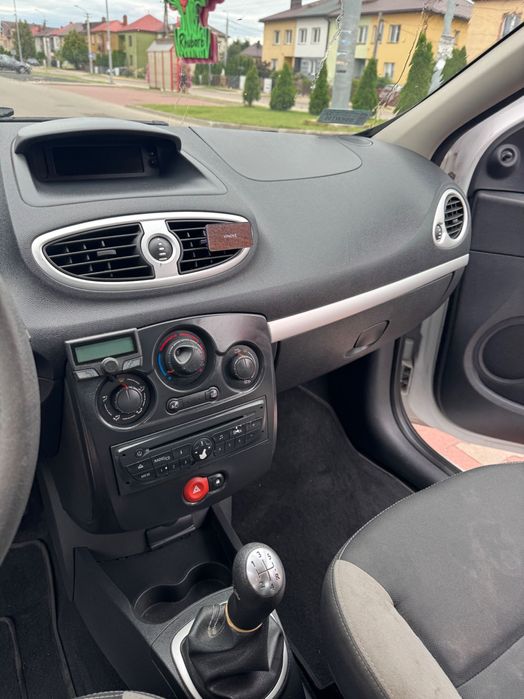 Sprzedam Renault Clio III 1.5dCi