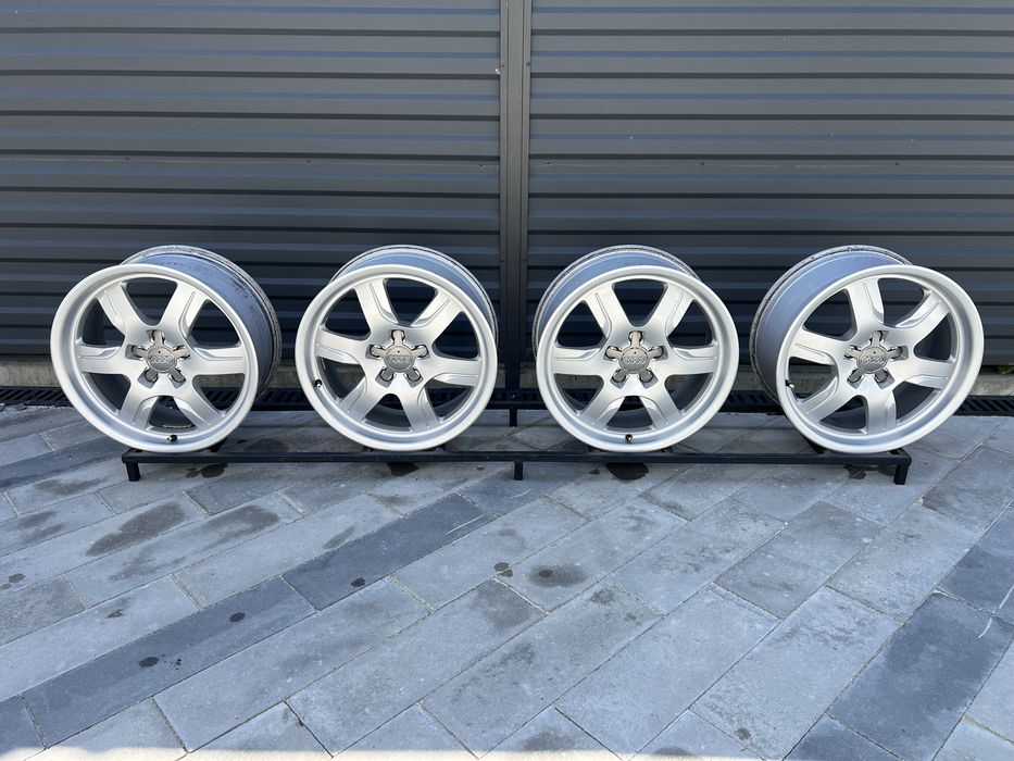 Диски 17R 5x112 7.5J ET28 DIA66.6 Audi А6 А4 Skoda Golf