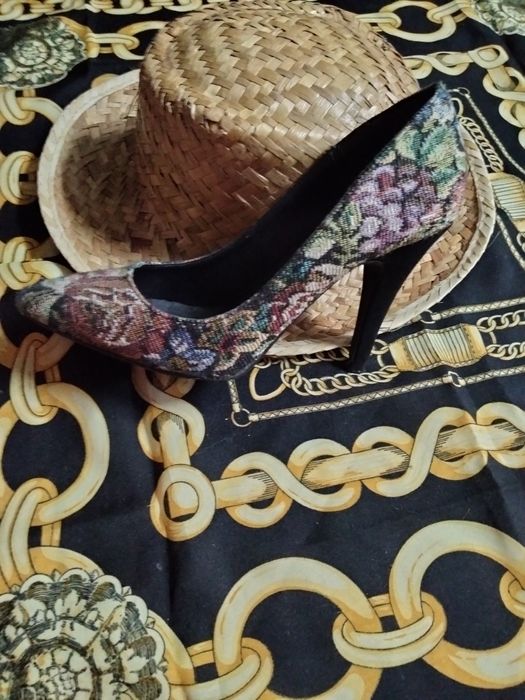 Vende-se sapatos de mulher n37