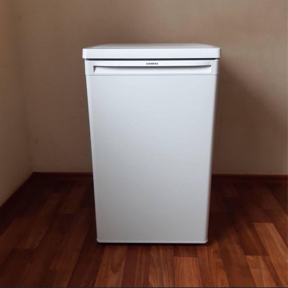Продам Мін-холодильник бар Siemens KU15LADF0.A+++