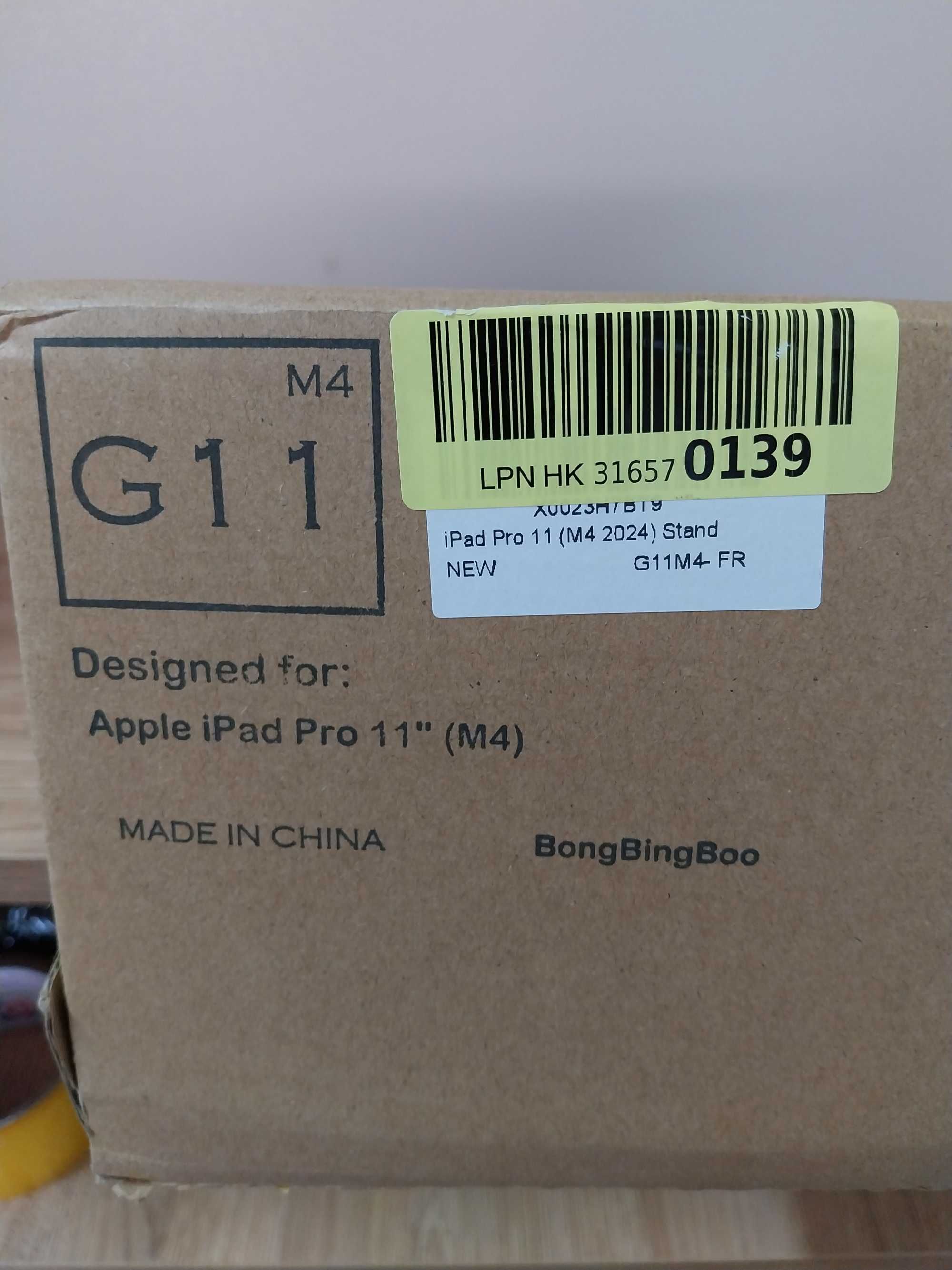 Magnetyczny regulowany stojak do IPAD 11 PRO