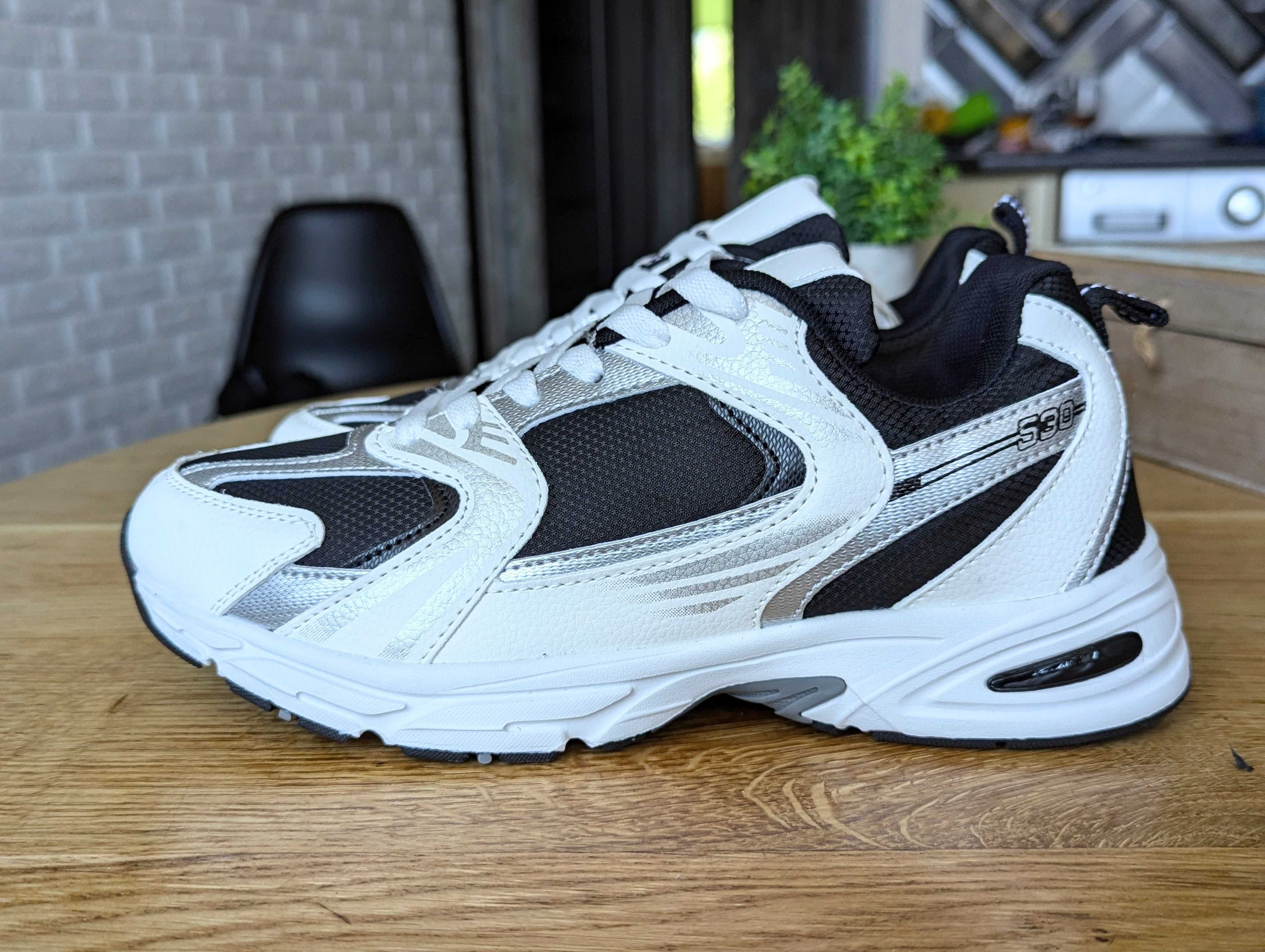 Чоловічі кросівки в стилі new balance 530 зручні стильні та сучасні