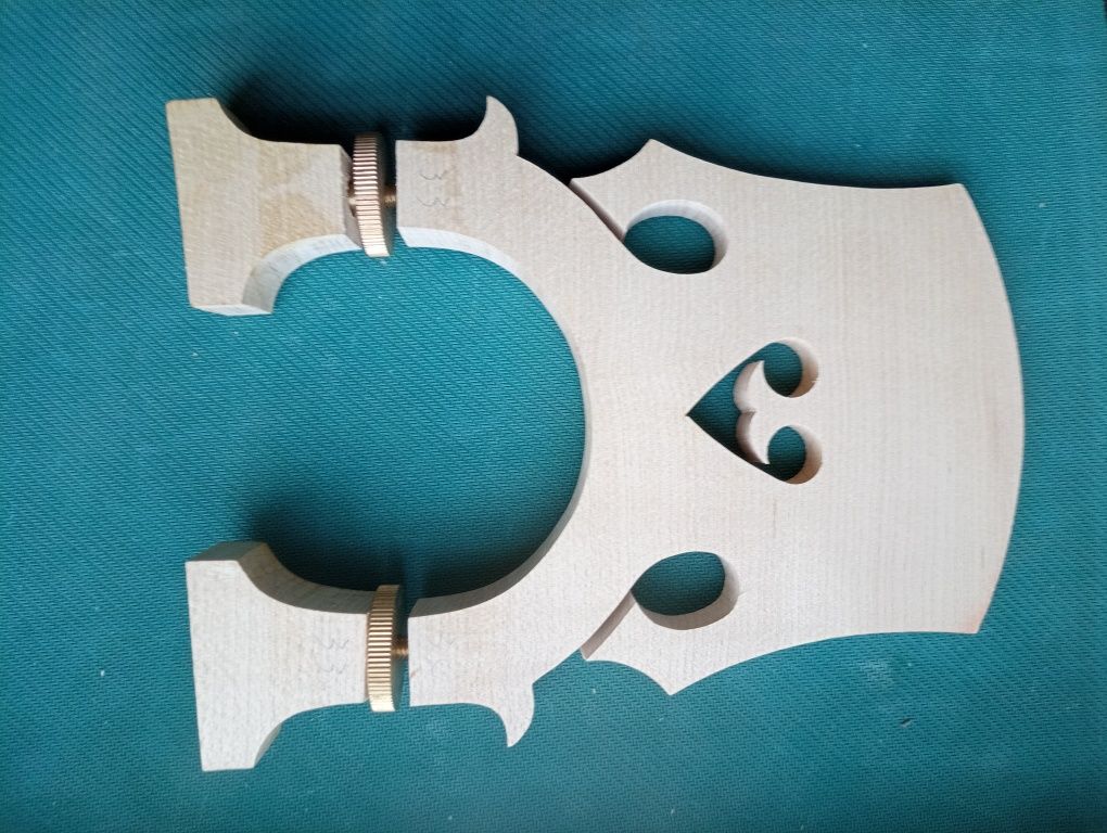 Продам контрабас 4/4