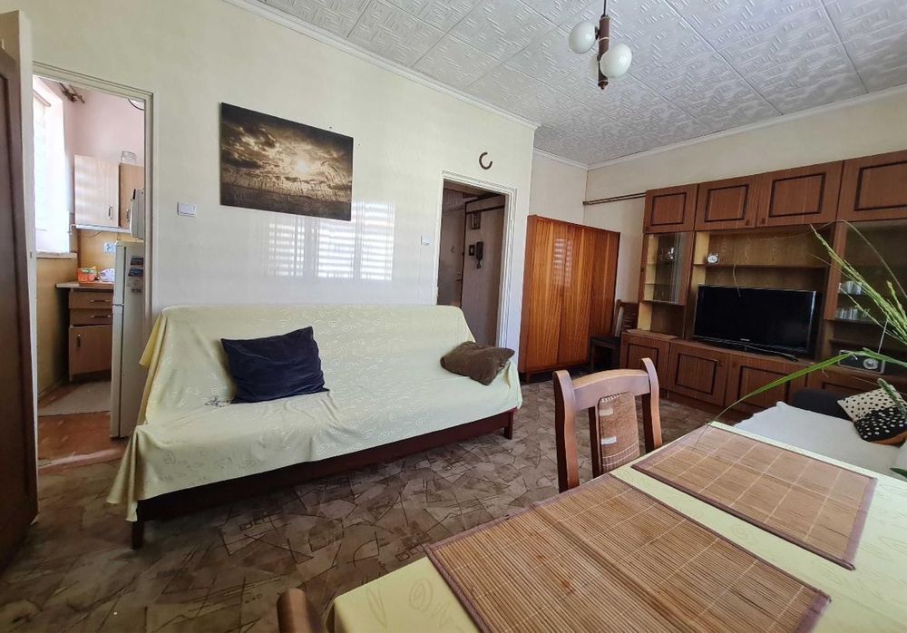 Sprzedam kawalerke z miejscem i piwnica  Zgierz okazja