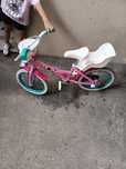 Bicicleta de criança com 12' polegadas em excelente estado