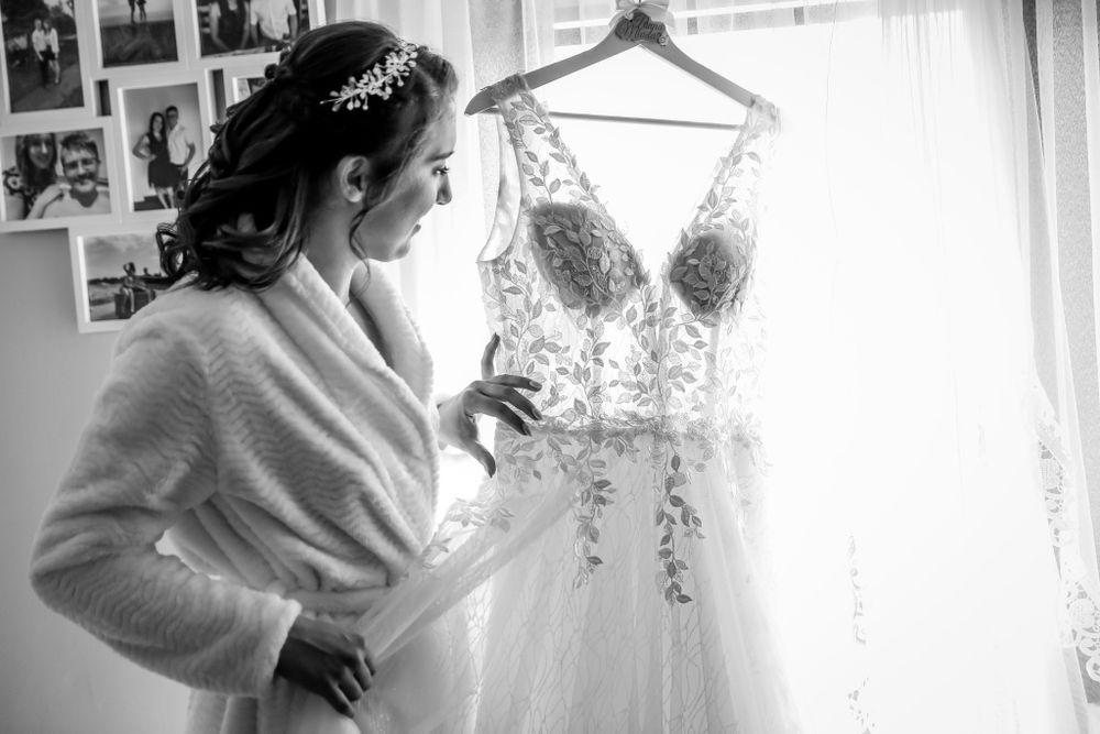 Sprzedam piękną suknię ślubną