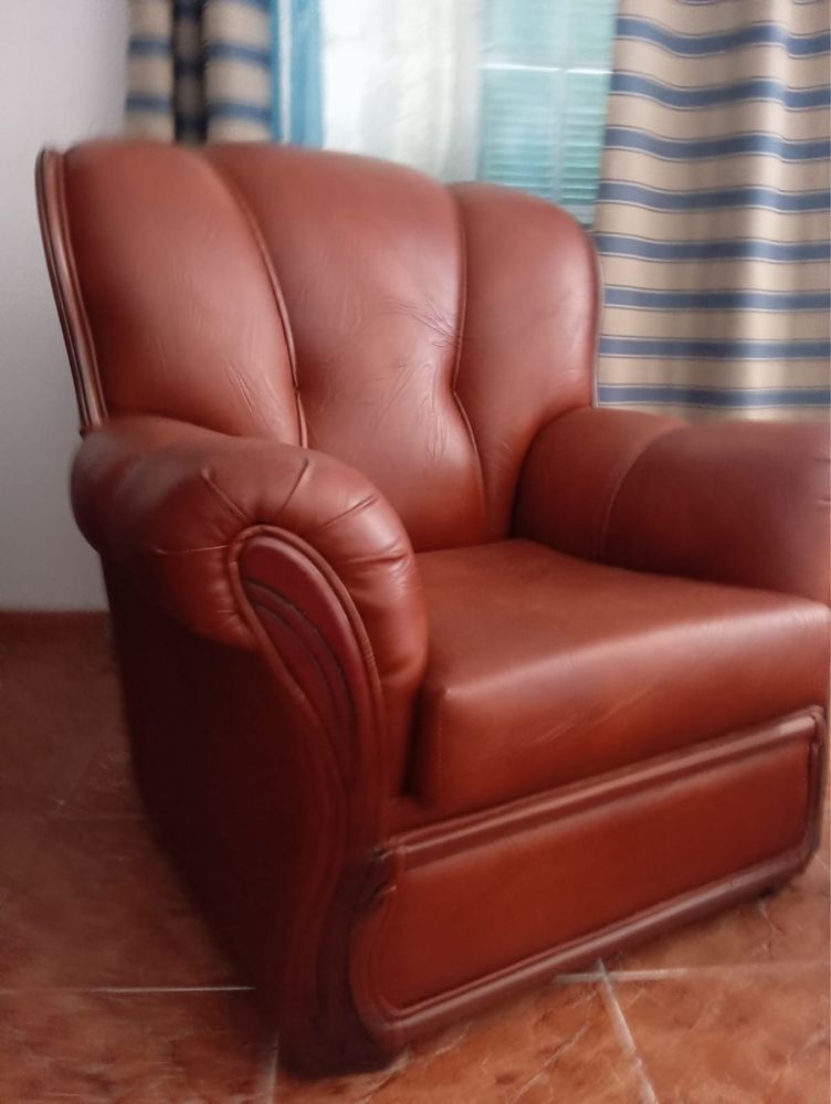 Conjunto de sofa e poltronas