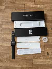 Apple Watch SE. Nike. Gps + Cellular. 44mm. В ідеальному стані. А2354.
