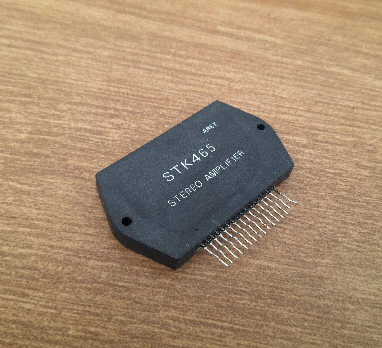 Układ scalony Hybryda STK465 STK 465