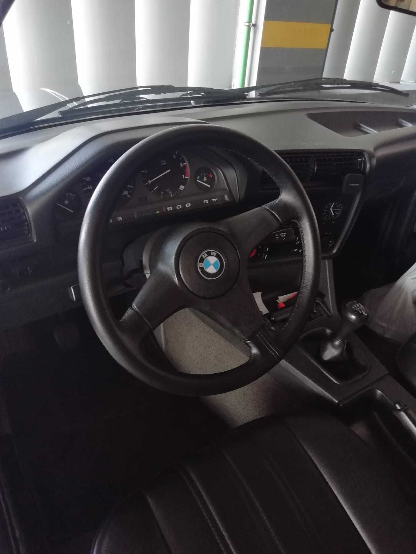 BMW 316i - e30 - irrepreensível