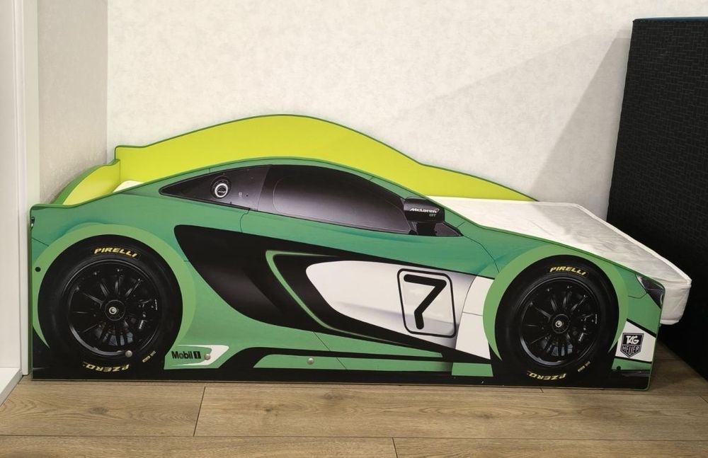 Продам дитяче ліжко-машинка